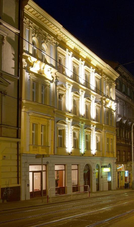 Hotel Patio Prag Exteriör bild